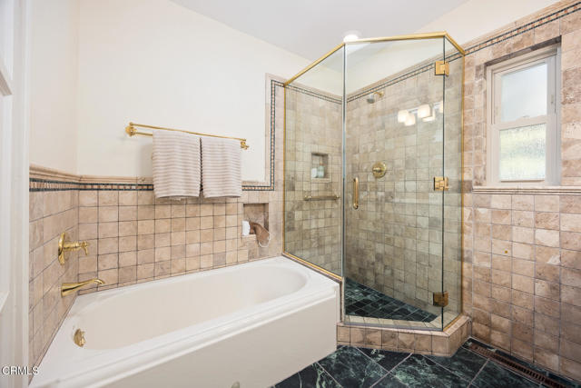 Detail Gallery Image 26 of 63 For 1480 Vista Ln, Pasadena,  CA 91103 - 3 Beds | 2 Baths