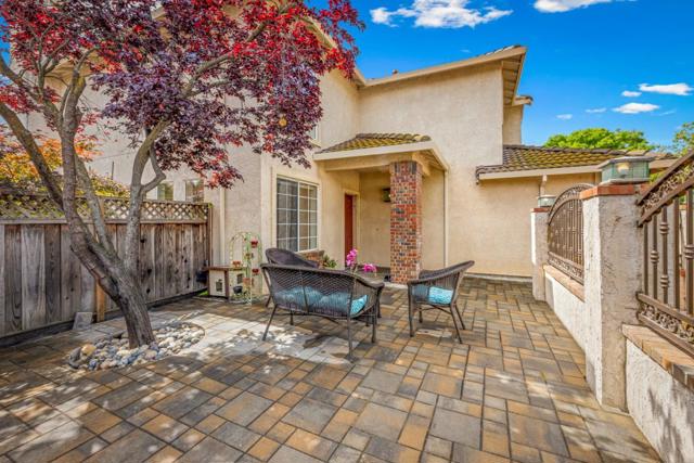 360 Via Largo, Morgan Hill CA: https://media.crmls.org/mediaz/36d6af50-f207-4082-b281-ed622b8651da.jpg