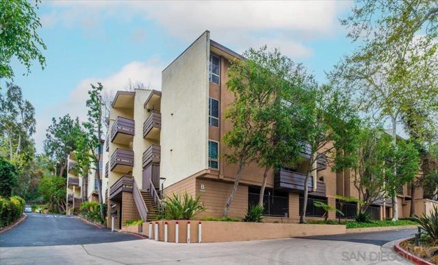 1621 Hotel Circle S, San Diego CA: https://media.crmls.org/mediaz/36d6f305-09f8-451a-95dc-f1ce54d2591b.jpg