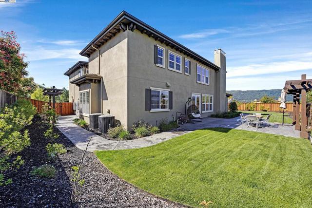 5719 Dimas Ct, Pleasanton CA: https://media.crmls.org/mediaz/36d87c83-b89b-4684-b438-b2229e0b8e3e.jpg