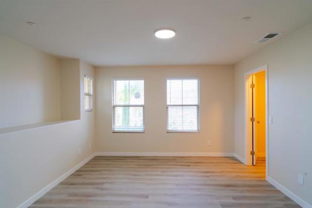 Detail Gallery Image 21 of 34 For 1295 Haglar #1,  Chula Vista,  CA 91913 - 3 Beds | 3/1 Baths
