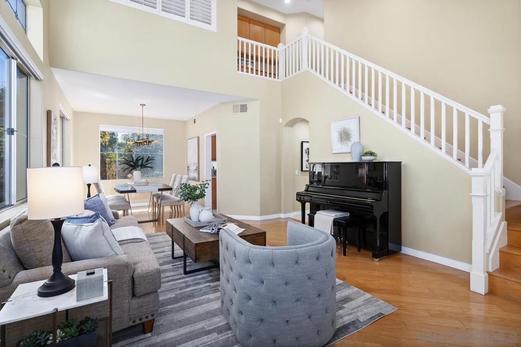 5381 Renaissance Ave - photo 3