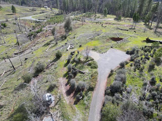 Image 19 of 24 For 5135 Old Emigrant Trail West