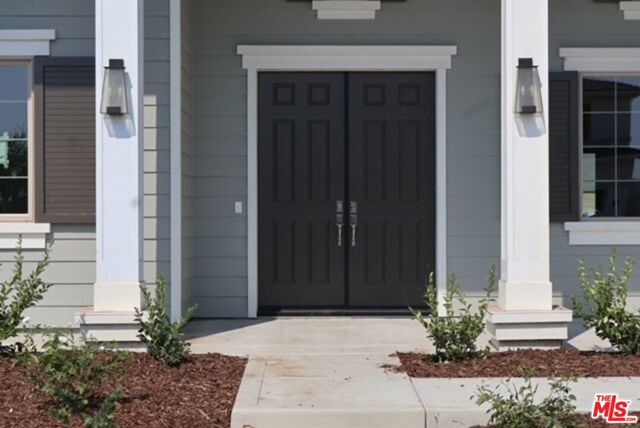 3719 Pathway Court, Bakersfield CA: https://media.crmls.org/mediaz/36da3bab-65d4-49bb-a607-a843afa3dc1c.jpg
