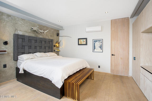 1699 C. FermiN Riestra,  CA: https://media.crmls.org/mediaz/36da60a1-23c9-4482-8bed-f5d32589116c.jpg