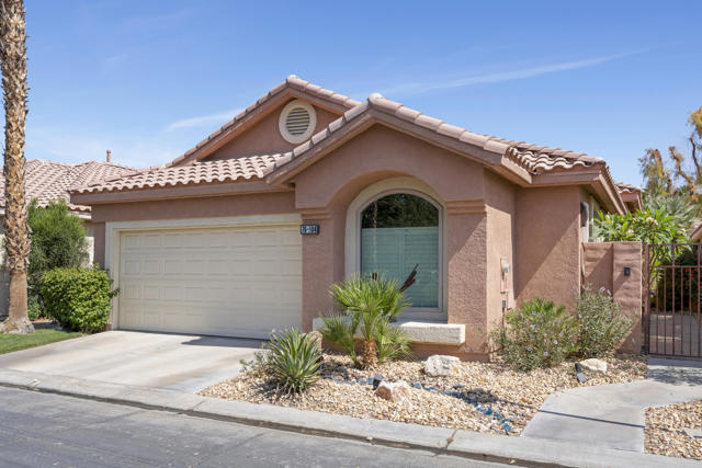 76804 Kybar Road, Palm Desert CA: https://media.crmls.org/mediaz/36dcac2d-bf79-4e9e-a29a-8b0943f4e241.jpg