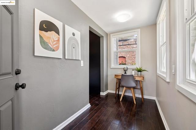 1092 Dwight Way, Berkeley CA: https://media.crmls.org/mediaz/36dd4ebb-9040-4df8-b7be-6157b5490bb6.jpg