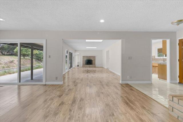 19515 Vierra Canyon Road, Salinas CA: https://media.crmls.org/mediaz/36de1ecd-1d61-45f7-be0e-6929889ebc97.jpg