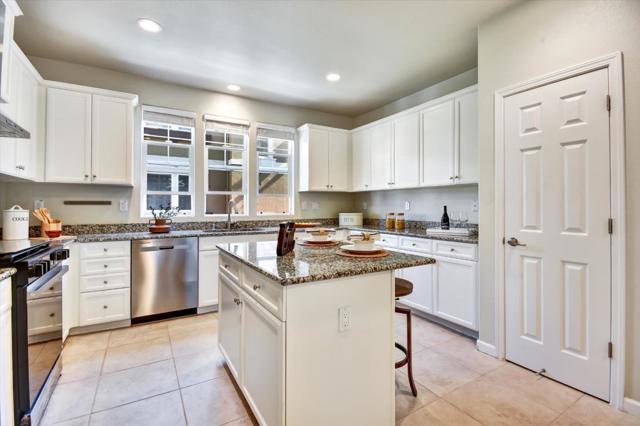 2620 Tamalpais Terrace, Fremont CA: https://media.crmls.org/mediaz/36de2048-c4cf-44eb-a855-e1a742633fa1.jpg