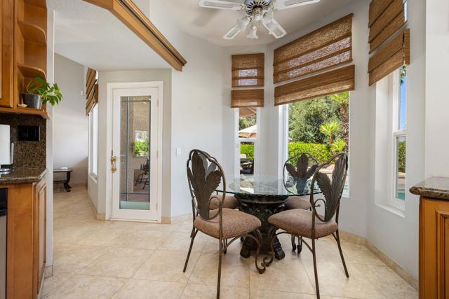 Image 13 of 50 For 370 Links Drive