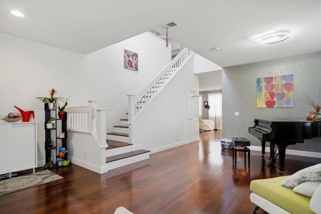 4455 Ocean Heights Court, Seaside CA: https://media.crmls.org/mediaz/36df483a-e8f4-417f-aabb-2073c4f098eb.jpg