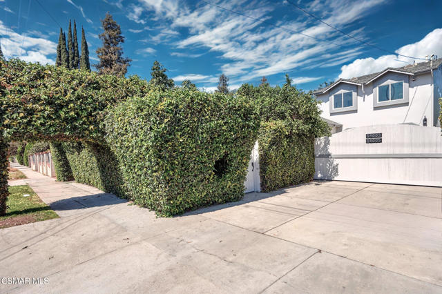 16005 Parthenia Street, North Hills CA: https://media.crmls.org/mediaz/36df5328-b63a-474c-ba59-e55a60674454.jpg