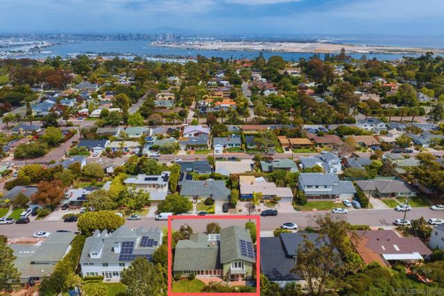 548 Tarento Dr, San Diego CA: https://media.crmls.org/mediaz/36df5a8d-7da0-4628-ab06-b61a0f6bcf27.jpg