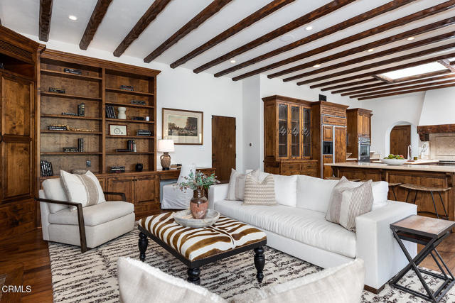 Detail Gallery Image 19 of 77 For 4144 Chevy Chase Dr, La Canada Flintridge,  CA 91011 - 5 Beds | 4/4 Baths