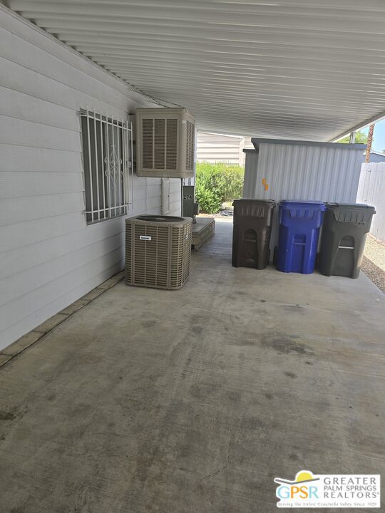 274 Encino Drive, Palm Springs CA: https://media.crmls.org/mediaz/36e099d9-f51c-4816-8444-eb92ccf7da58.jpg