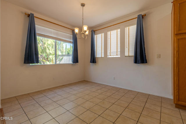 Detail Gallery Image 10 of 29 For 7505 Eisenhower St, Ventura,  CA 93003 - 3 Beds | 2 Baths