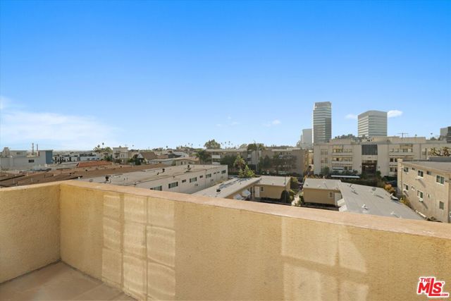 1225 Armacost Avenue, Los Angeles CA: https://media.crmls.org/mediaz/36e0fb0f-f3af-4774-97ff-6f3db9c58d24.jpg