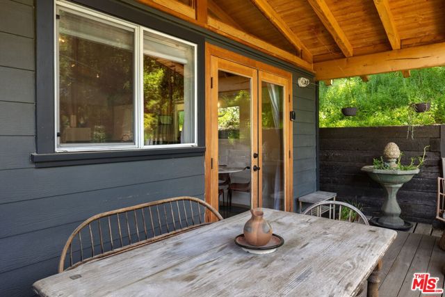 1256 N Topanga Canyon Boulevard, Topanga CA: https://media.crmls.org/mediaz/36e112d1-a2bb-4a5e-880f-2465bb5c05ab.jpg