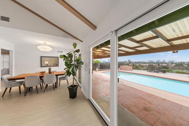 6667 Edmonton Ave, San Diego CA: https://media.crmls.org/mediaz/36e2cbd1-d6f5-496d-9413-4a92cac5a686.jpg