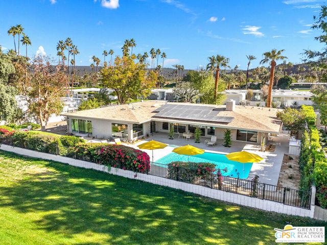 2367 S Yosemite Drive, Palm Springs CA: https://media.crmls.org/mediaz/36e36891-8ada-4296-bab5-ab2af9d24ac6.jpg