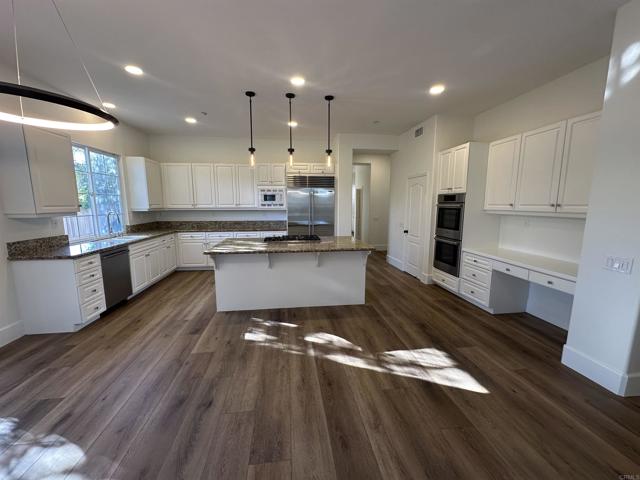 Detail Gallery Image 4 of 53 For 845 Stratford, Encinitas,  CA 92024 - 6 Beds | 4/1 Baths