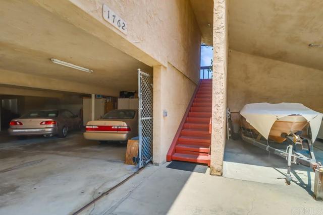 Detail Gallery Image 3 of 37 For 1762 Locust St #4,  San Diego,  CA 92106 - 2 Beds | 2/1 Baths