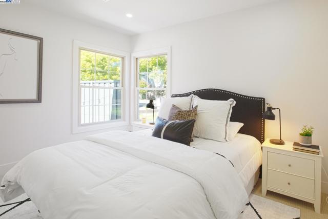 3208 McNutt, Walnut Creek CA: https://media.crmls.org/mediaz/36e44f29-7dd5-4677-9112-7cba202b3898.jpg