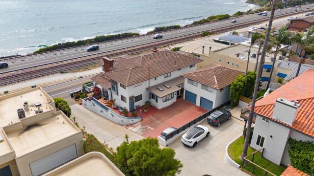 Detail Gallery Image 6 of 70 For 1421 San Elijo Ave, Cardiff By The Sea,  CA 92007 - 6 Beds | 5 Baths
