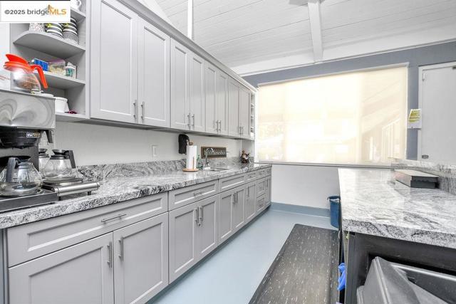 237 Aloha Way, Pittsburg CA: https://media.crmls.org/mediaz/36e6b4ec-b56e-4084-942f-797faeff214c.jpg