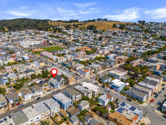 112 Peabody Street, San Francisco CA: https://media.crmls.org/mediaz/36e6fa24-a536-4f53-a48c-8c11c60765e8.jpg