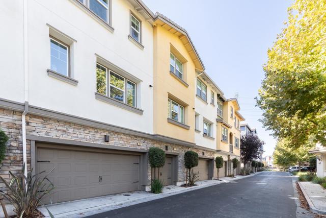 733 E Evelyn Avenue, Sunnyvale CA: https://media.crmls.org/mediaz/36e764f3-819e-4379-93e2-adde78f93d07.jpg