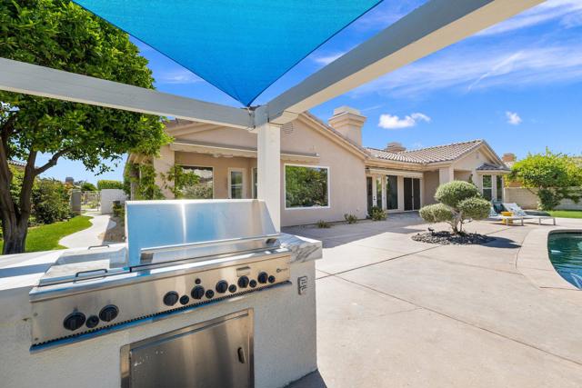 7 King Edward Court, Rancho Mirage CA: https://media.crmls.org/mediaz/36e8024e-2038-4914-85d5-e9d8043079e0.jpg