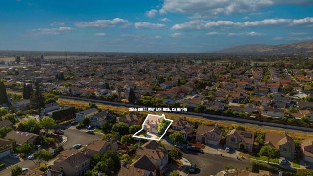 2555 Britt Way, San Jose CA: https://media.crmls.org/mediaz/36e8036d-d881-438b-94ec-a07db9bae742.jpg
