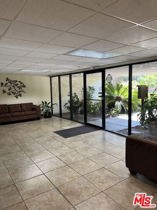 4700 Natick Avenue, Sherman Oaks CA: https://media.crmls.org/mediaz/36e833ef-bc54-40b2-afc9-0c03dd258764.jpg