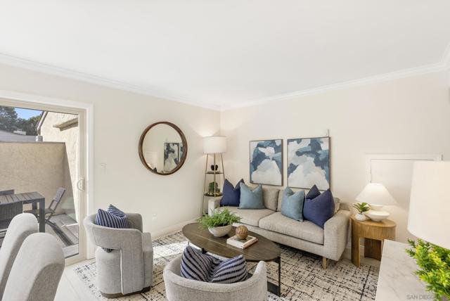 8871 Caminito Primavera, La Jolla CA: https://media.crmls.org/mediaz/36e87170-e6b6-48fb-b017-10a2fee3e874.jpg