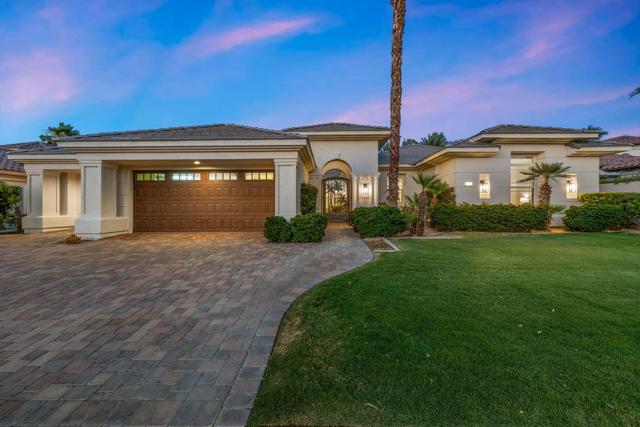 51464 Marbella Court, La Quinta CA: https://media.crmls.org/mediaz/36e96bba-e035-42f7-833e-5e923b0b1bfb.jpg