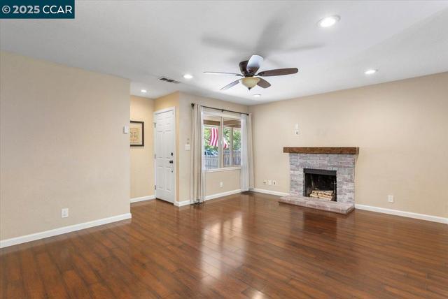 15745 Via Corta, San Lorenzo CA: https://media.crmls.org/mediaz/36e9abbf-ae1f-41d1-b3af-6fac4d7ed00f.jpg