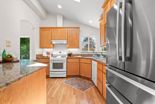 562 Cuesta Drive, Aptos CA: https://media.crmls.org/mediaz/36ea7706-f0f5-47e0-98f6-c0b727fa9e42.jpg
