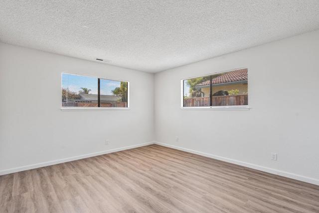 79 Meadow Terrace, Watsonville CA: https://media.crmls.org/mediaz/36eb40e2-1782-428c-815c-0dd16a0f1f59.jpg