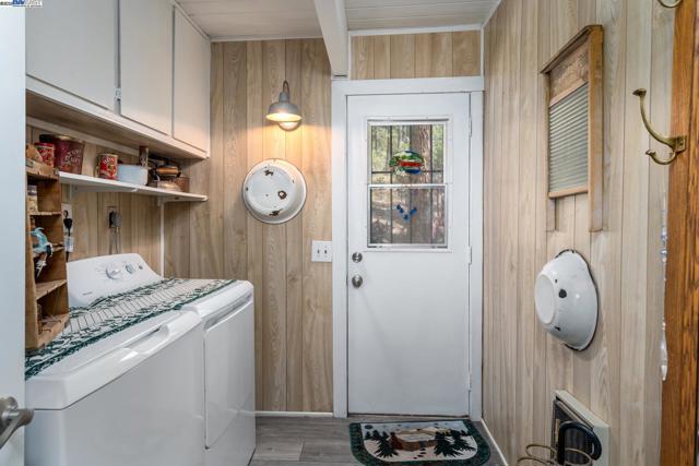 Image 18 of 42 For 23875 Marshall Way