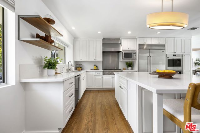Drew Fenton | 654 Elkins Road Los Angeles CA | MLS: 7411480