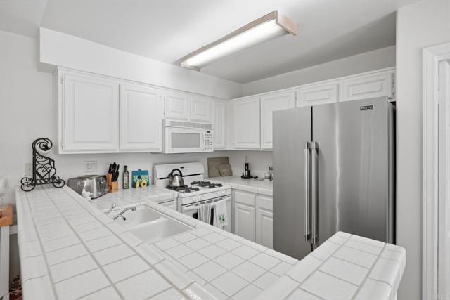 Detail Gallery Image 10 of 34 For 3211 Sirena Vista Way #116,  Carlsbad,  CA 92009 - 1 Beds | 1 Baths