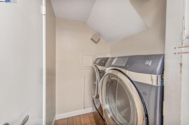 3732 Carrigan Cmn, Livermore CA: https://media.crmls.org/mediaz/36ecbe54-2019-46f9-affd-aa87ab20272c.jpg