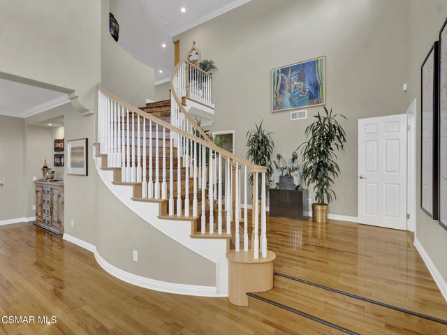 3865 Briar Ridge Court, Newbury Park CA: https://media.crmls.org/mediaz/36ed2196-217a-492b-804f-747768e040ef.jpg