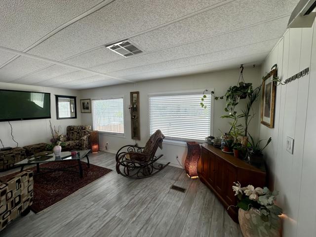 32660 Bloomfield Avenue, Thousand Palms CA: https://media.crmls.org/mediaz/36eddfc8-e9d9-433e-95db-b02d4b5dc88f.jpg
