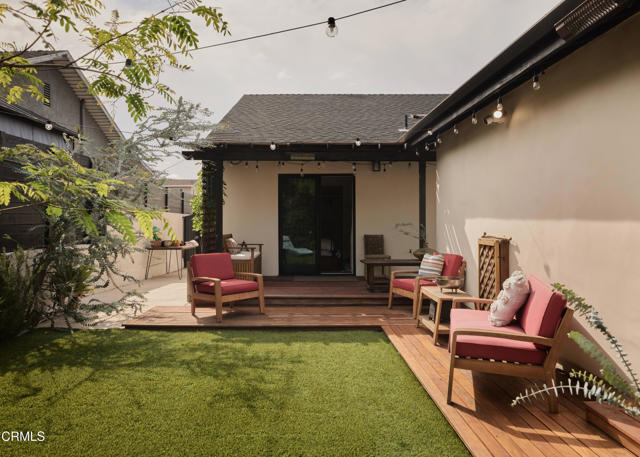 Detail Gallery Image 19 of 32 For 2819 Frederick St, Los Angeles,  CA 90065 - 3 Beds | 3 Baths