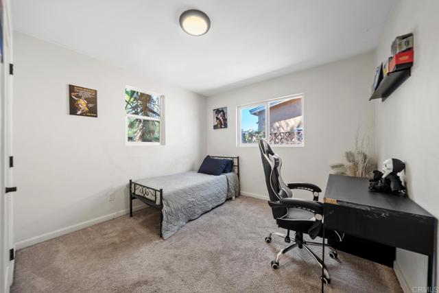 Image 13 of 34 For 2330 Di Foss Street