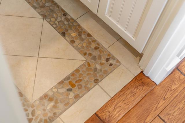 360 5th Avenue, Santa Cruz CA: https://media.crmls.org/mediaz/36eefcdb-c24b-4698-a0c3-9c05618681a6.jpg