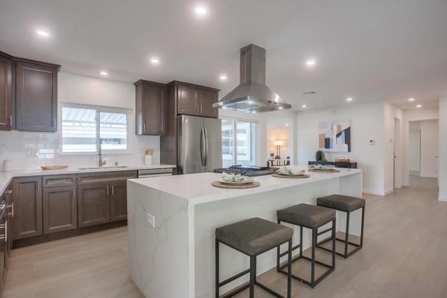 7224 San Benito, Carlsbad CA: https://media.crmls.org/mediaz/36ef5bcb-58e3-4a11-8317-5064da3be1b3.jpg
