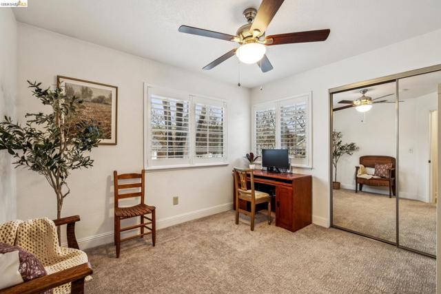 2090 Shady Creek Pl., Danville CA: https://media.crmls.org/mediaz/36f00f1d-d27b-4b08-8cb9-f63365176124.jpg